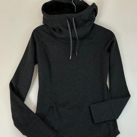 NWT MArmot Women’s Gray funnel Neck hoodie Size S/P - Picture 1 of 6